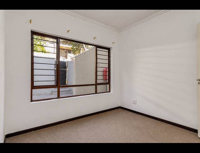2 BEDROOM APARTMENT RENTED IN CRAIGAVON